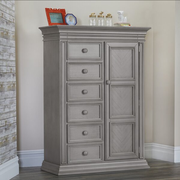 Baby cache hotsell vienna dresser